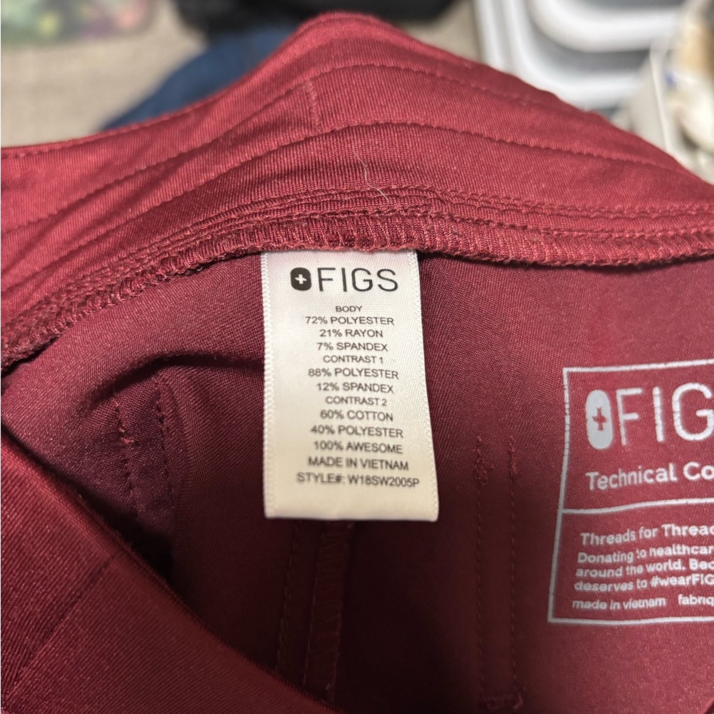 Figs Zamora Jogger Scrub Pants Size XS Petite Burgundy - Picture 5 of 5